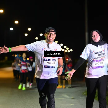 Runner Photo 7742639