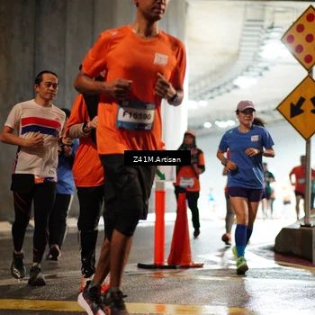 Runner Photo 7742647