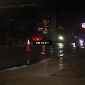 Runner Photo 7742665