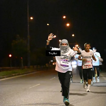 Runner Photo 7742666