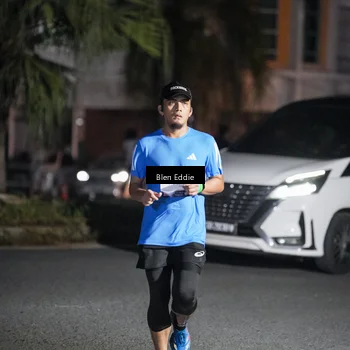 Runner Photo 7742669
