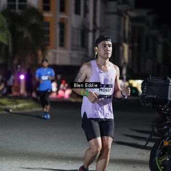 Runner Photo 7742690