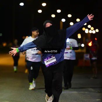 Runner Photo 7742710