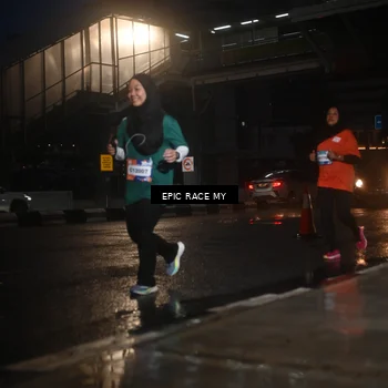 Runner Photo 7742733