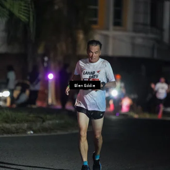 Runner Photo 7742739