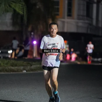 Runner Photo 7742747