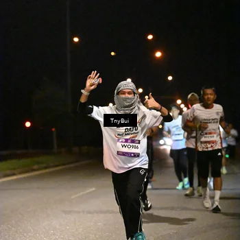 Runner Photo 7742759