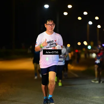 Runner Photo 7742790