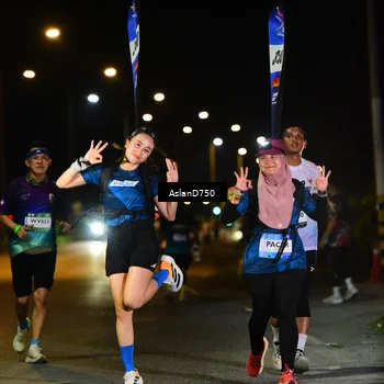 Runner Photo 7742791