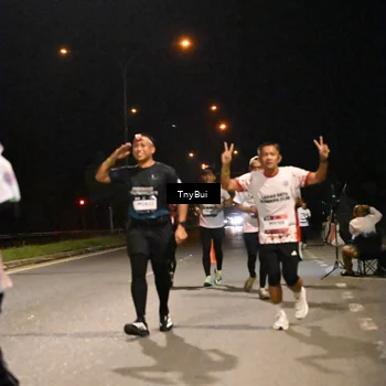 Runner Photo 7742820