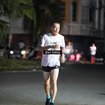 Runner Photo 7742841