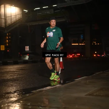 Runner Photo 7742846
