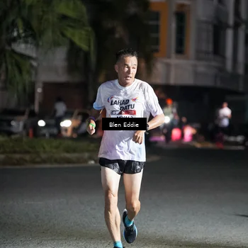 Runner Photo 7742847