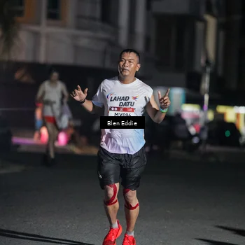 Runner Photo 7742863