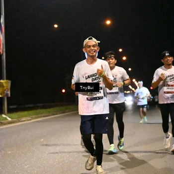 Runner Photo 7742895