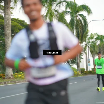 Runner Photo 7742904