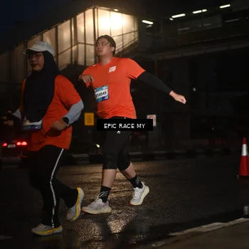 Runner Photo 7742905