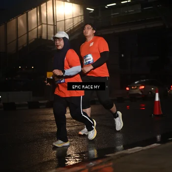 Runner Photo 7742906