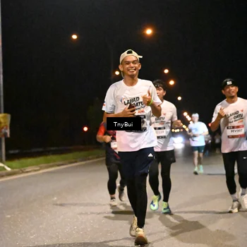 Runner Photo 7742910