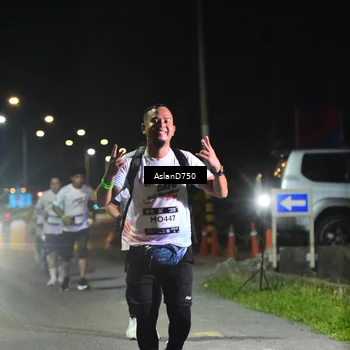 Runner Photo 7742913