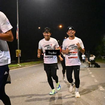 Runner Photo 7742936