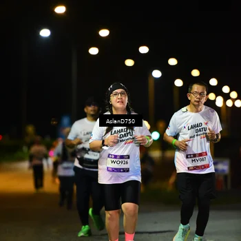 Runner Photo 7742950
