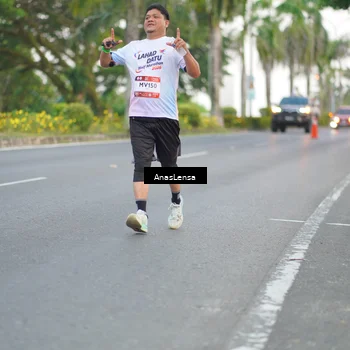 Runner Photo 7742954