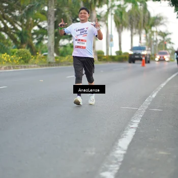 Runner Photo 7742959