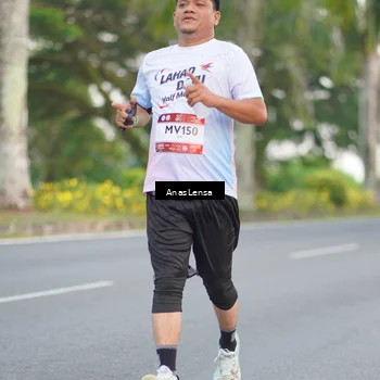 Runner Photo 7742966