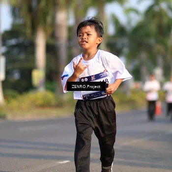 Runner Photo 7742968