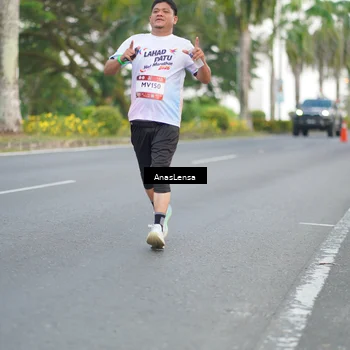 Runner Photo 7742969