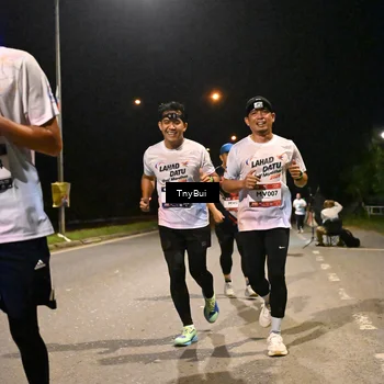 Runner Photo 7742977