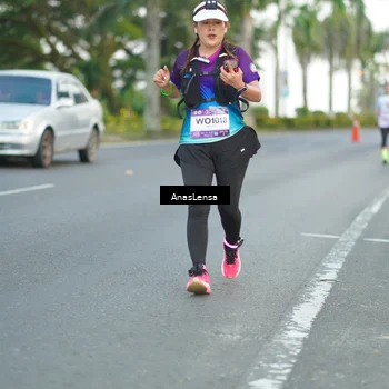 Runner Photo 7742978
