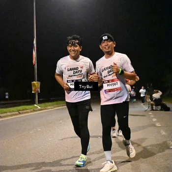 Runner Photo 7742982