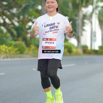 Runner Photo 7743038