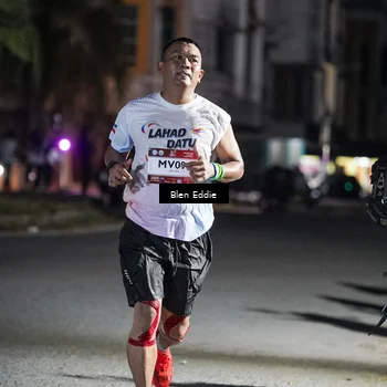 Runner Photo 7743045
