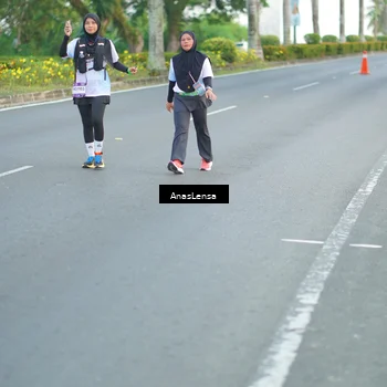Runner Photo 7743066