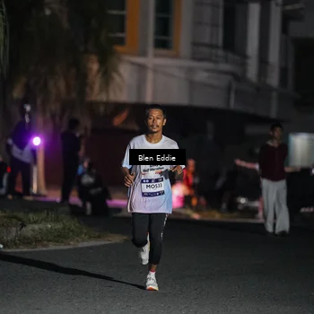 Runner Photo 7743068
