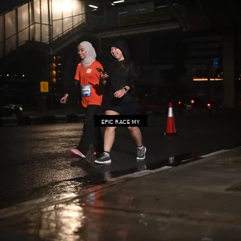 Runner Photo 7743084