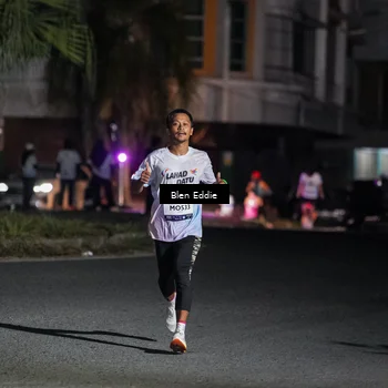 Runner Photo 7743090