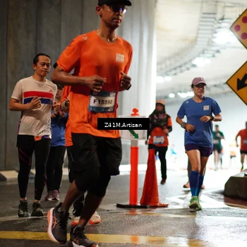 Runner Photo 7743097