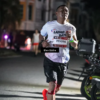 Runner Photo 7743098