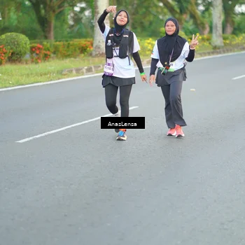 Runner Photo 7743107