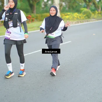 Runner Photo 7743121