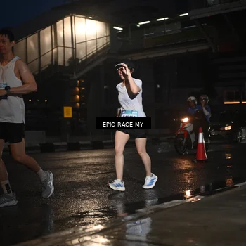 Runner Photo 7743128