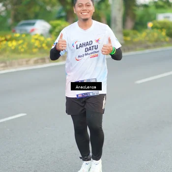 Runner Photo 7743129