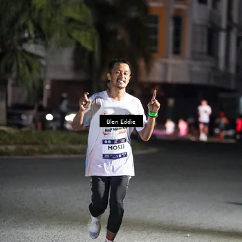 Runner Photo 7743135
