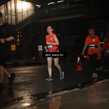 Runner Photo 7743140