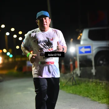 Runner Photo 7743146
