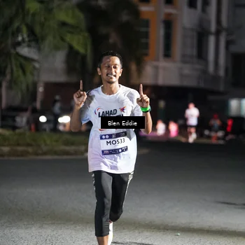 Runner Photo 7743149